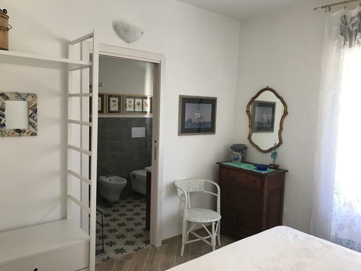 Bed and Breakfast Le 25 Tartarughe Santa Teresa Gallura Zewnętrze zdjęcie