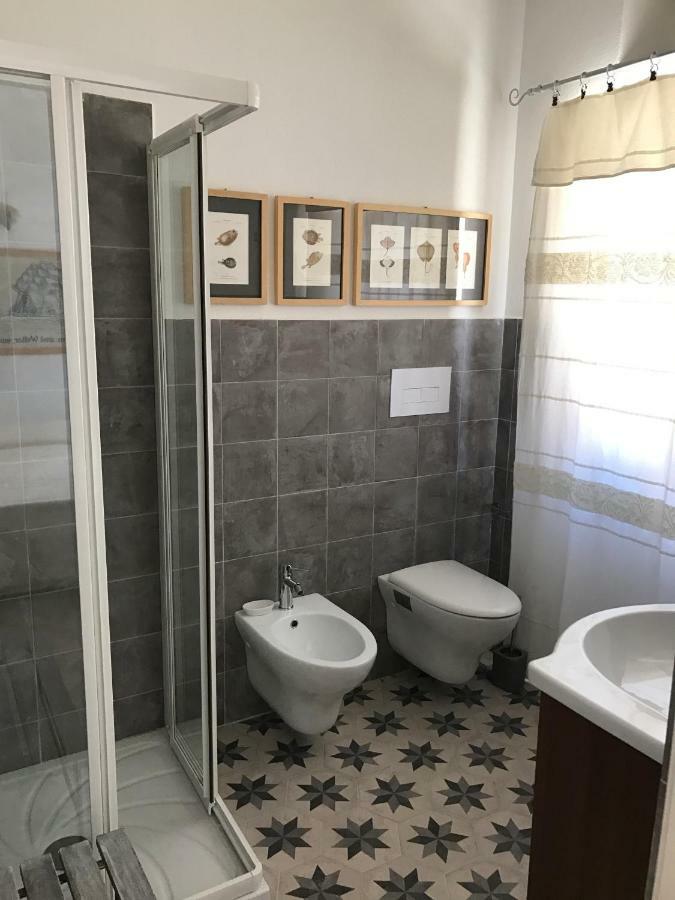 Bed and Breakfast Le 25 Tartarughe Santa Teresa Gallura Zewnętrze zdjęcie