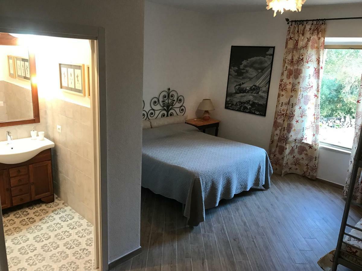 Bed and Breakfast Le 25 Tartarughe Santa Teresa Gallura Zewnętrze zdjęcie